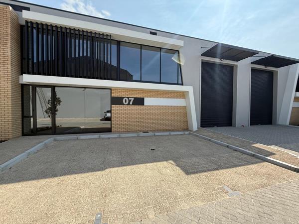 409  m² Industrial space