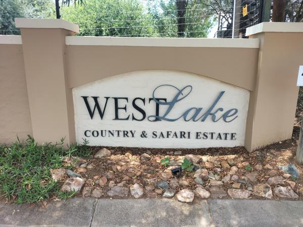 2 125 m² Land