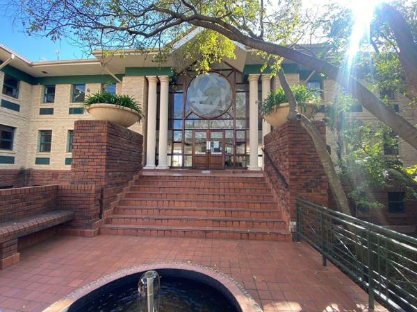 528  m² Office Space