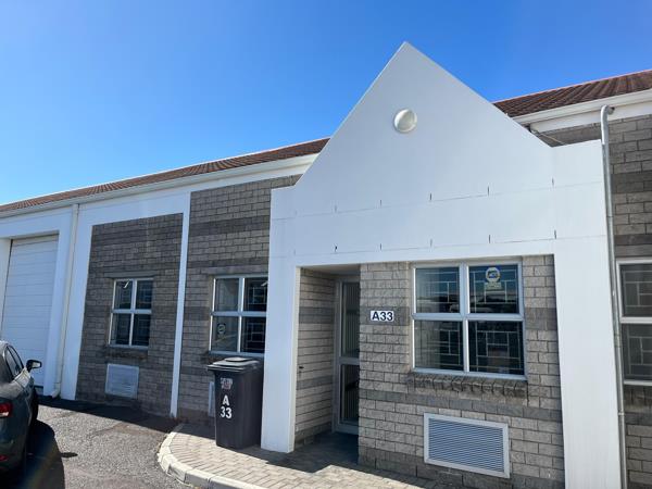 100  m² Commercial space