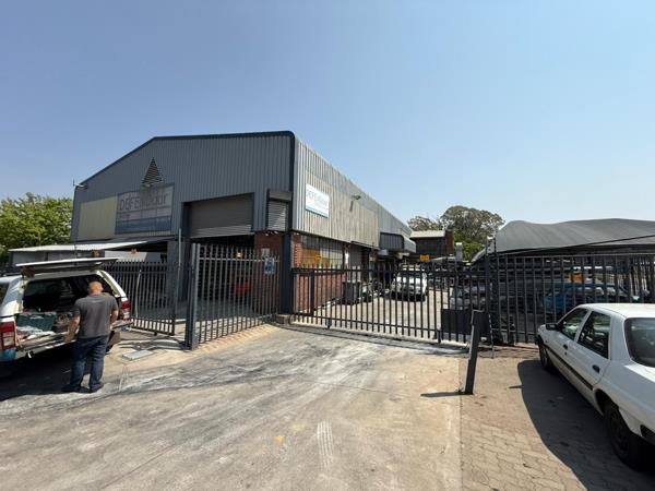 700  m² Industrial space