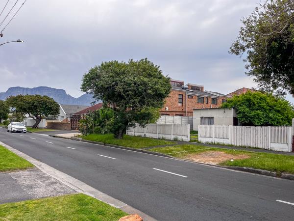 410 m² Land