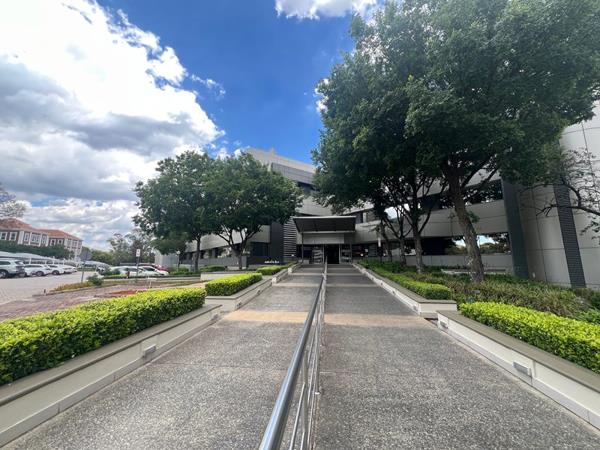 857  m² Office Space