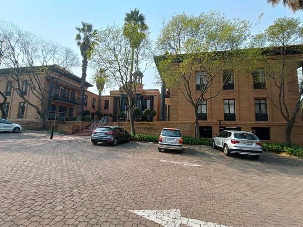 349  m² Commercial space