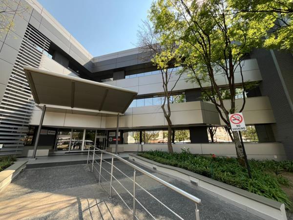 660  m² Office Space