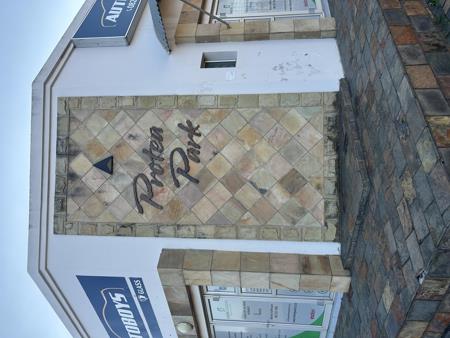 85.7  m² Commercial space