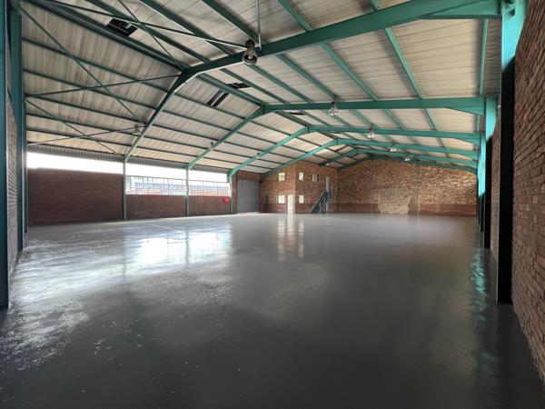 661  m² Commercial space