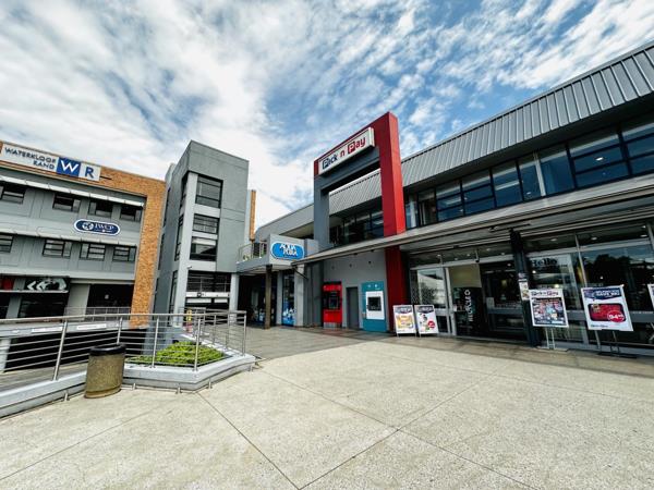 271  m² Office Space