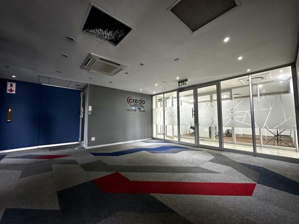 393  m² Office Space