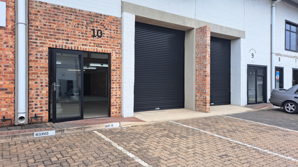 135  m² Commercial space