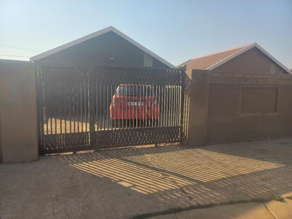 2 Bedroom House