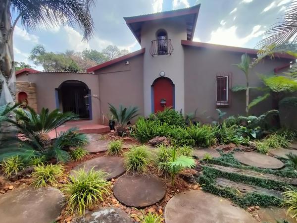 6 Bedroom House