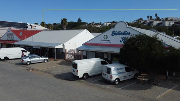 959  m² Commercial space