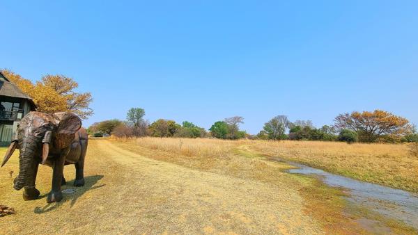 1 060 m² Land