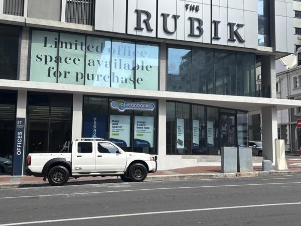 129  m² Retail Space