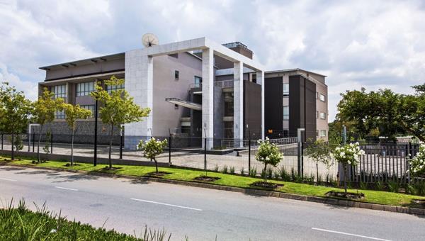 5 870  m² Commercial space