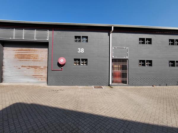 216  m² Commercial space