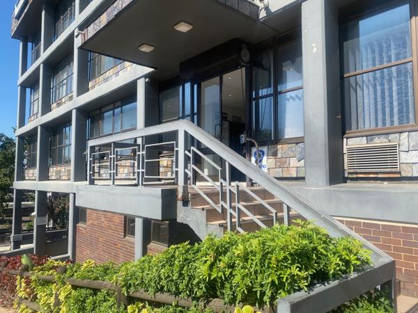 90  m² Commercial space