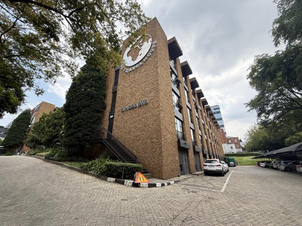 476 m² Commercial space