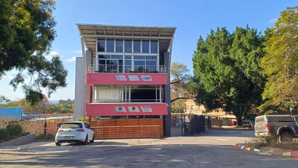 156 m² Commercial space