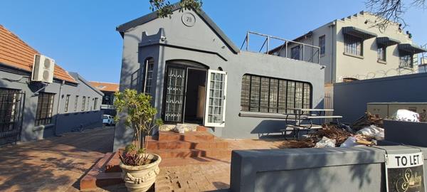 61  m² Commercial space