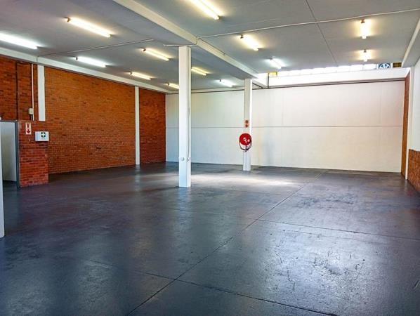270  m² Industrial space