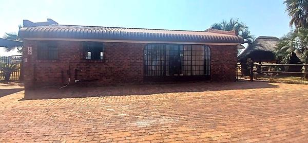 86  m² Commercial space