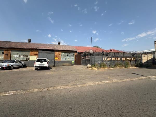 1 223  m² Industrial space