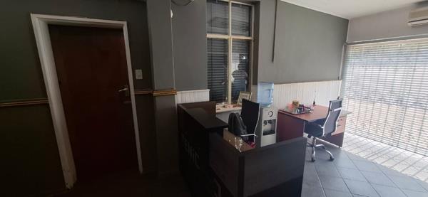 445  m² Office Space