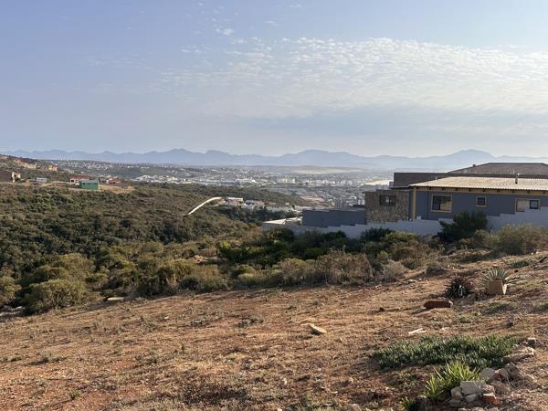 526 m² Land
