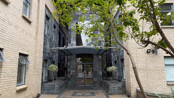 210  m² Office Space