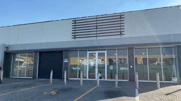 381  m² Industrial space