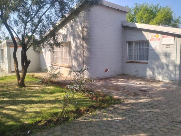 664  m² Commercial space