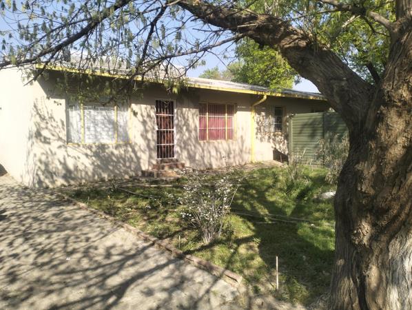 831  m² Commercial space