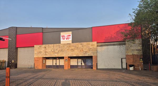 1 400  m² Industrial space