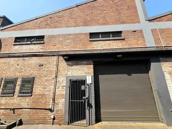 183  m² Commercial space