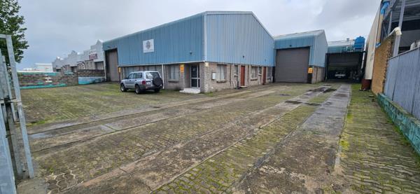 887  m² Industrial space