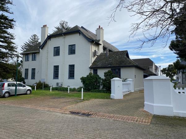 199  m² Commercial space