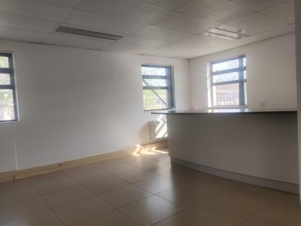 640  m² Office Space