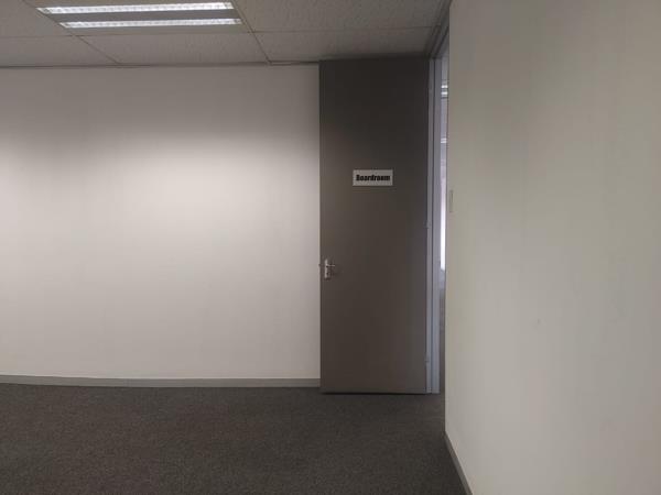 494  m² Office Space