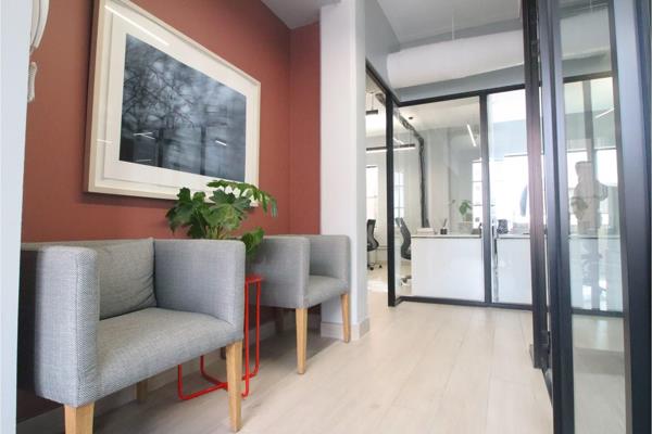 420  m² Office Space