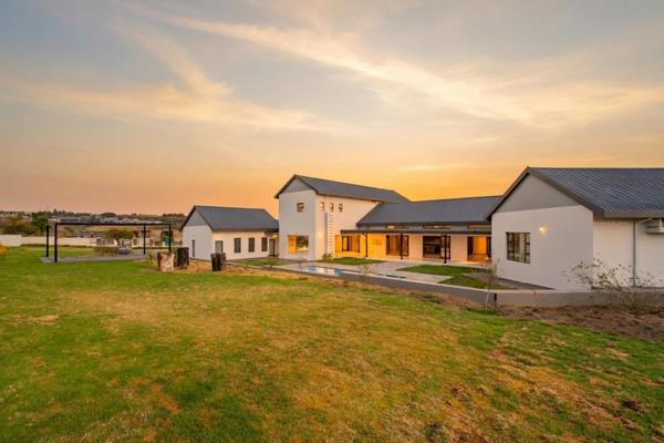 5 Bedroom House