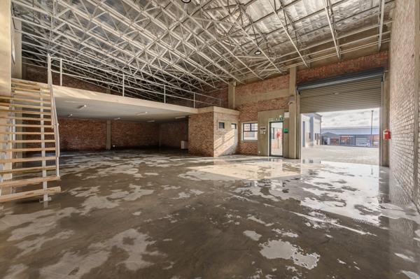 300  m² Commercial space