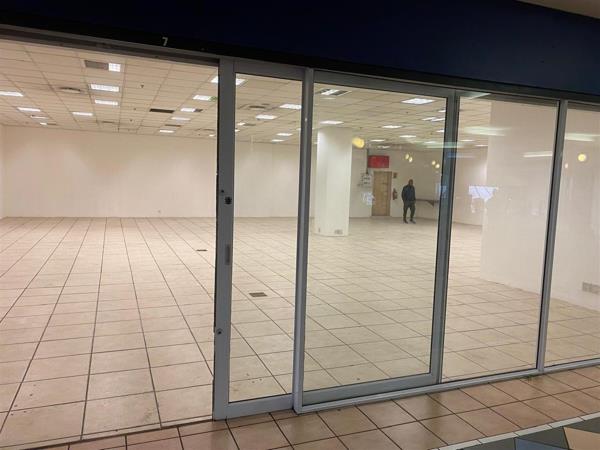 245  m² Retail Space