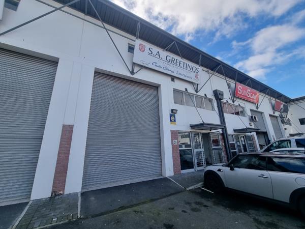 375  m² Commercial space