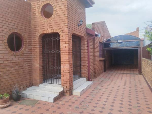 4 Bedroom House