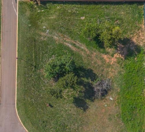 918 m² Land