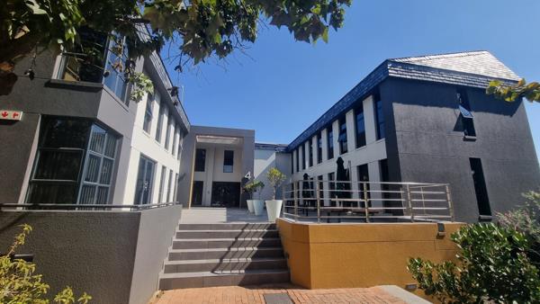 65 m² Office Space