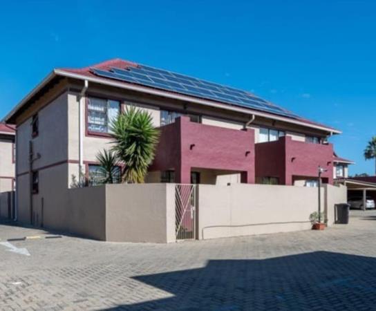 3 Bedroom Townhouse