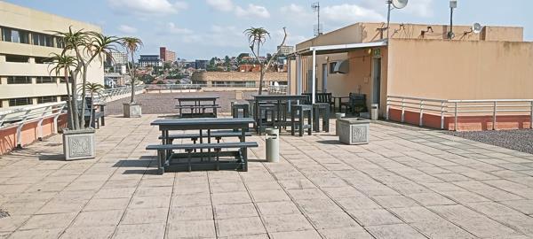 30  m² Commercial space